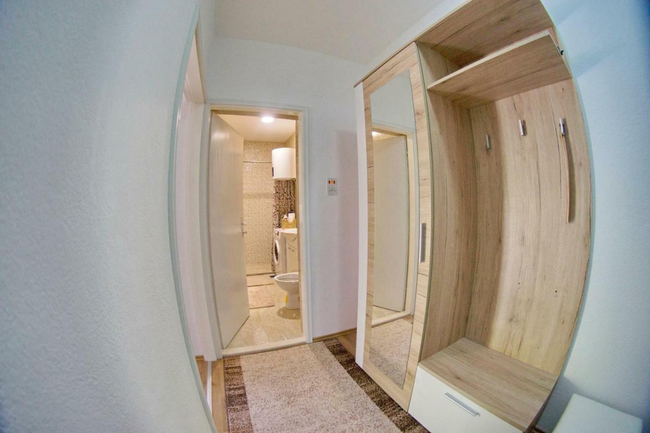 Apartmani Ambasador Требине Екстериор снимка