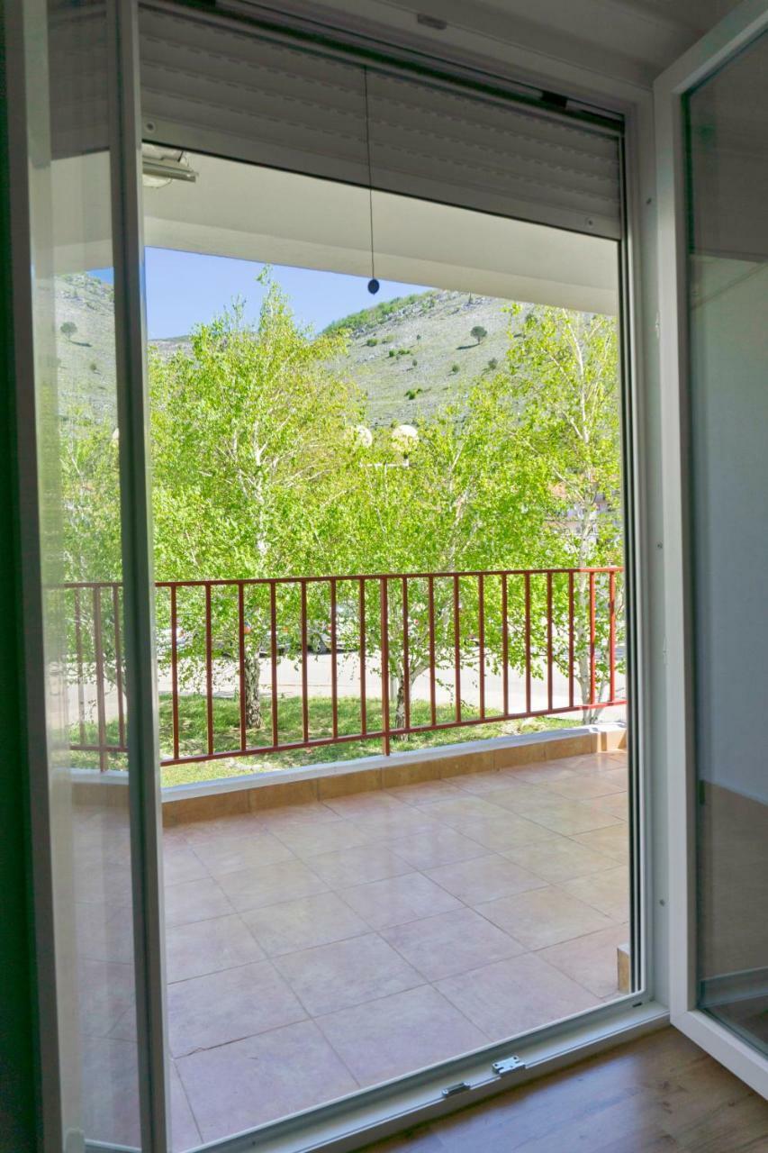 Apartmani Ambasador Требине Екстериор снимка