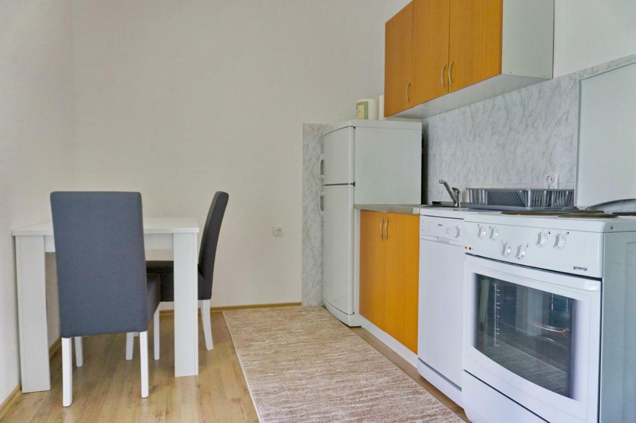 Apartmani Ambasador Требине Екстериор снимка