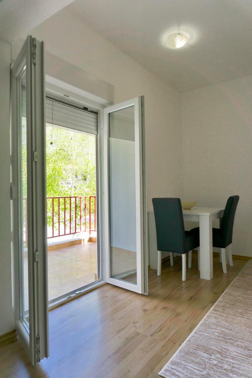 Apartmani Ambasador Требине Екстериор снимка