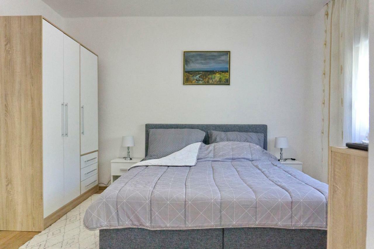 Apartmani Ambasador Требине Екстериор снимка