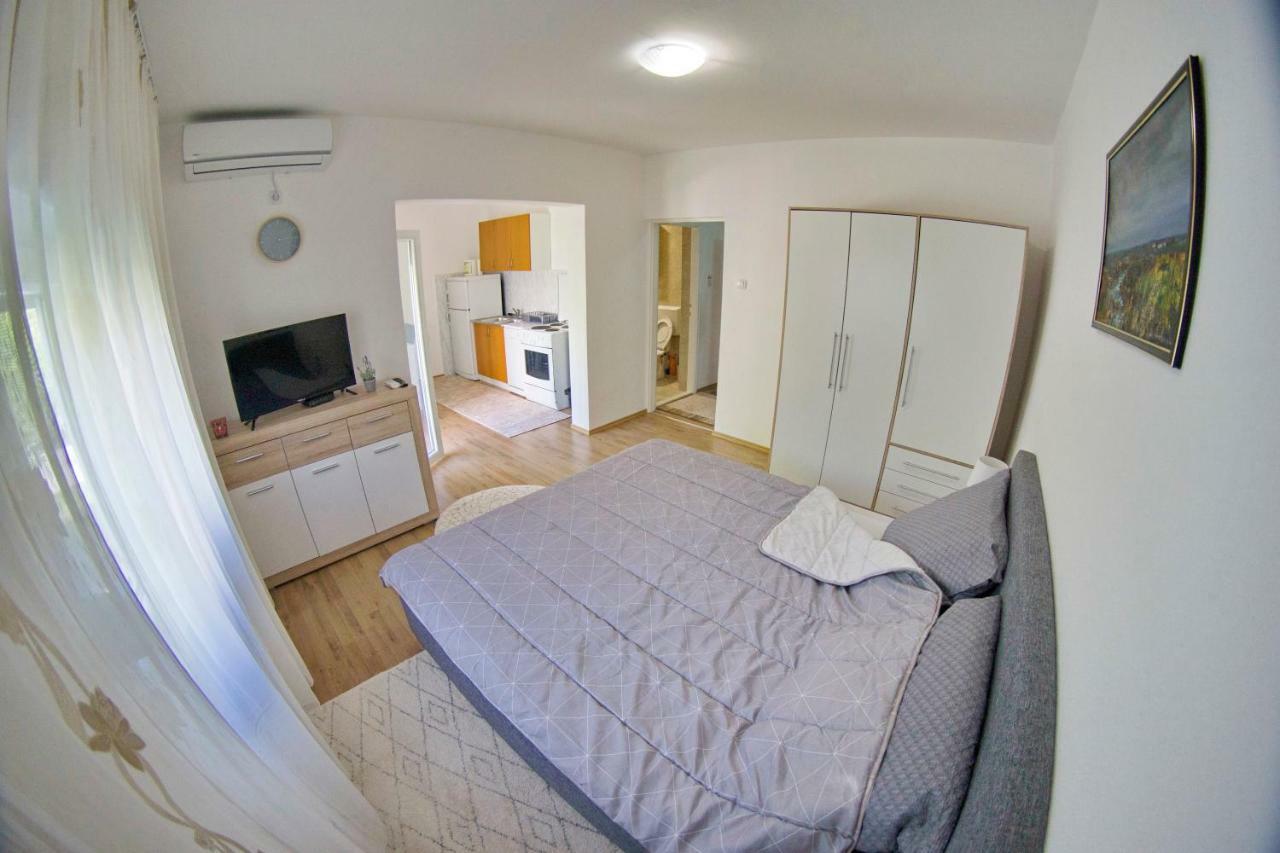 Apartmani Ambasador Требине Екстериор снимка