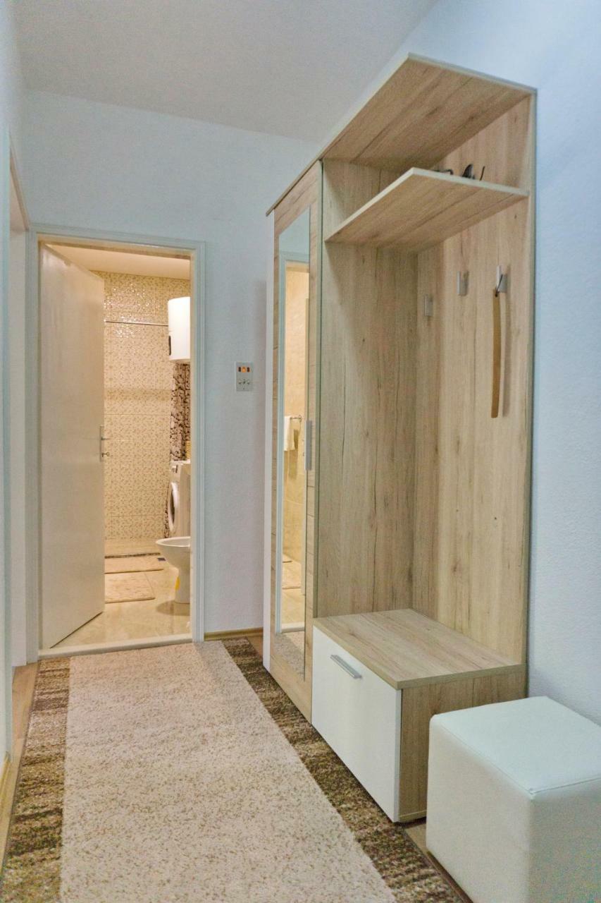 Apartmani Ambasador Требине Екстериор снимка